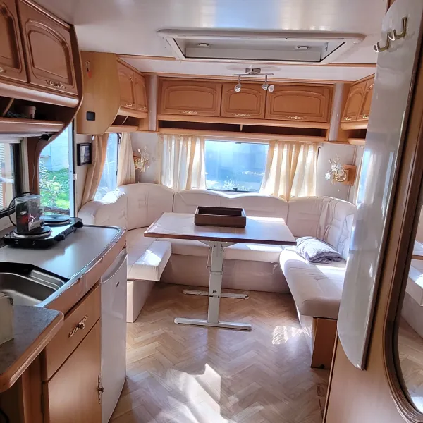 Mobil-home pour 4 personnes avec terrasse couverte