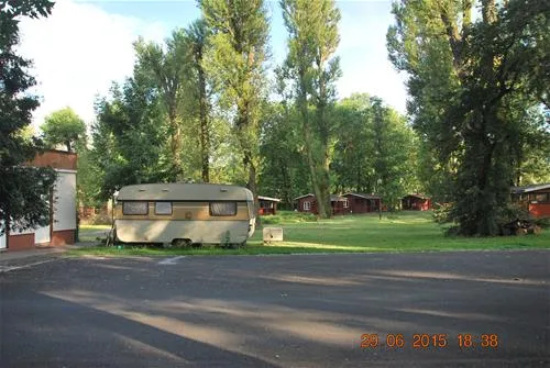 camping-tramp-toru-bzlky