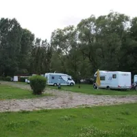 camping-tramp-toru-hwehg