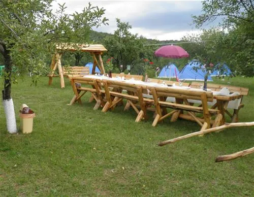 camping-la-tara-mucestidanulesti-a5q9j