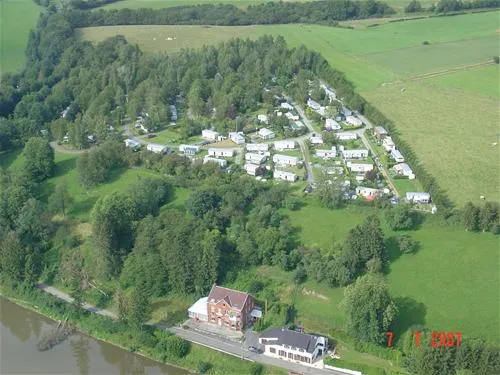 camping-des-monts-roses-sivry-0f1gl