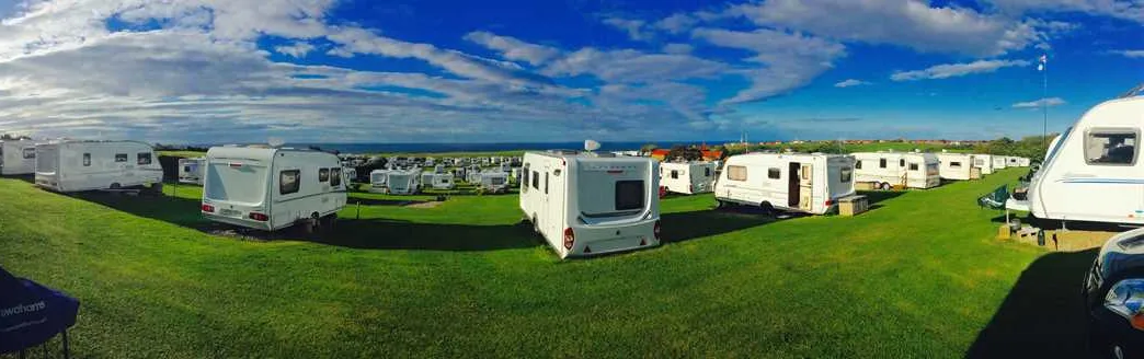 sandfield-house-farm-caravan-park-whitby-ao3qv