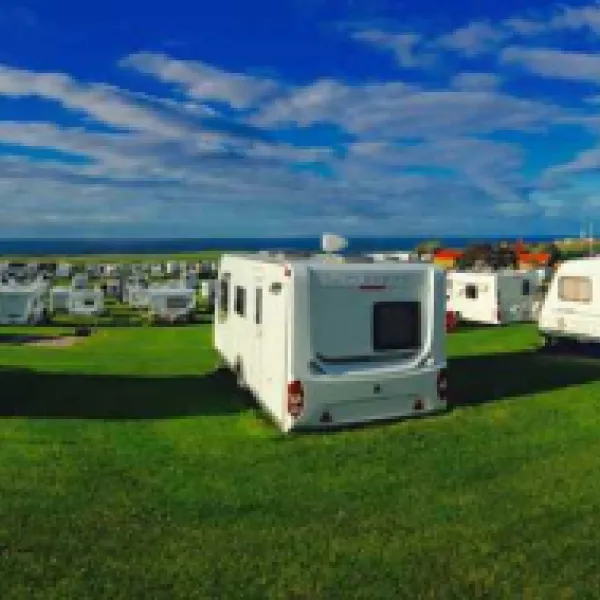 sandfield-house-farm-caravan-park-whitby-ao3qv
