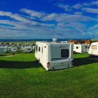 sandfield-house-farm-caravan-park-whitby-ao3qv