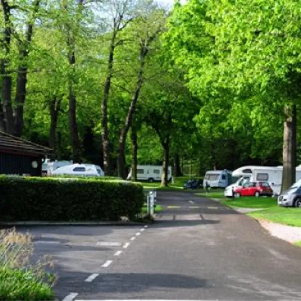 abbey-wood-caravan-club-site-london-fhxrn
