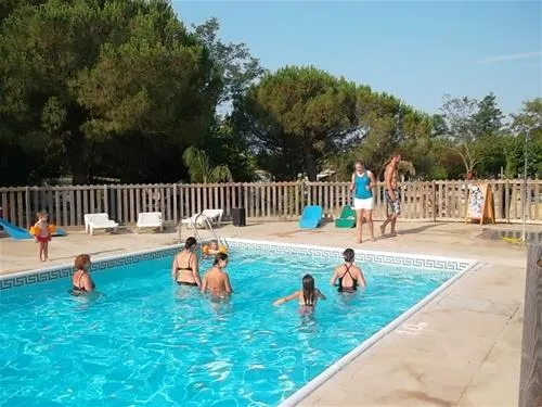flower-camping-mas-de-mourgues-vauvert-9w92m