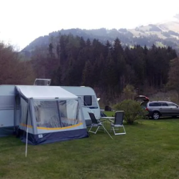 camping-grassi-frutigen-eahrg