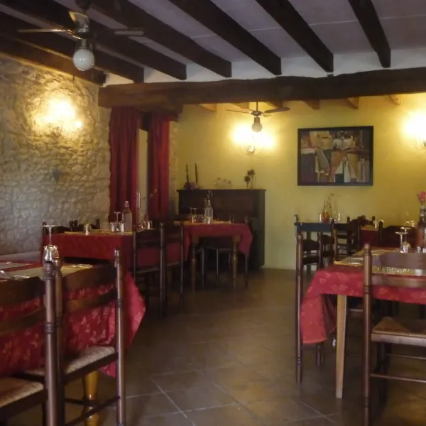 camping-le-cabri-duras-r2a64