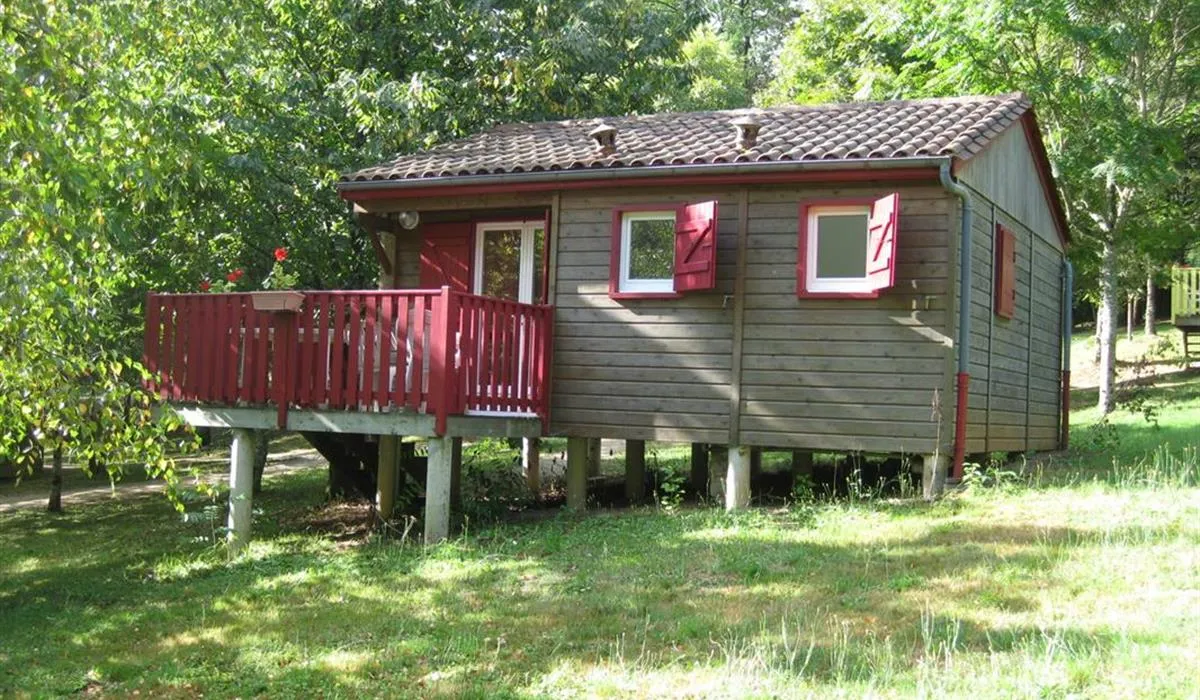 camping-le-repaire-thiviers-iw38n