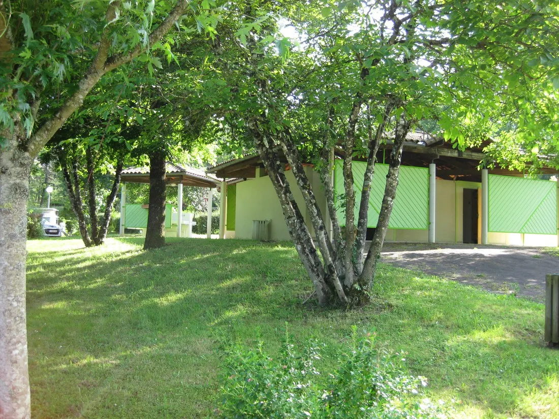 camping-le-repaire-thiviers-viu03