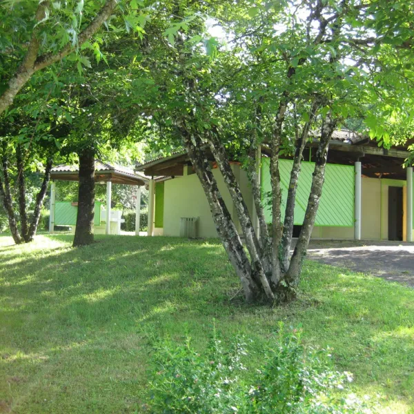 camping-le-repaire-thiviers-viu03