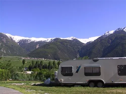 camping-latsch-an-der-etsch-latsch-u6mw8