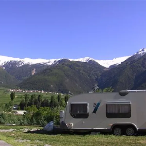 camping-latsch-an-der-etsch-latsch-u6mw8