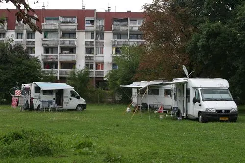 autocamp-oaza-sarajevo-sarajevo-xk0ra