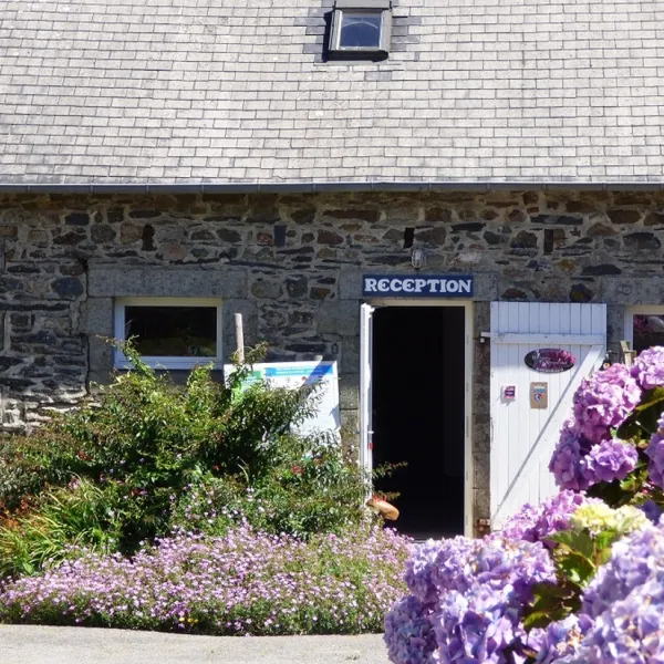 camping-de-ty-provost-dinault-2ugpd