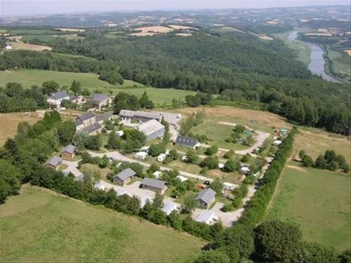 camping-de-ty-provost-dinault-yyhjd