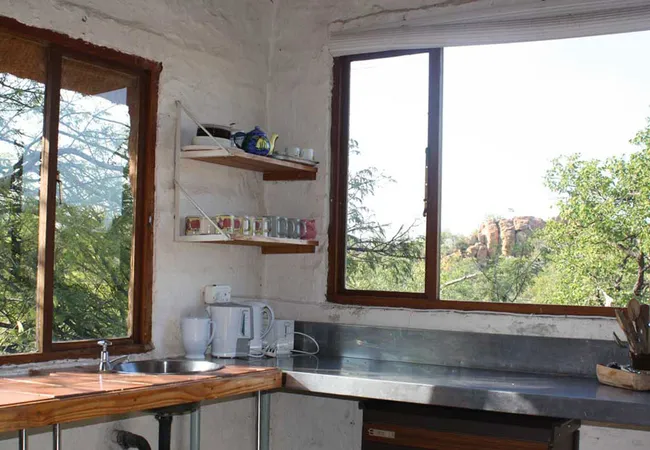 kaoxa-bush-camp-alldays-mapungubwe-national-park-jktns