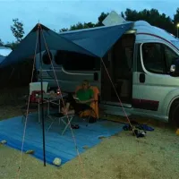 camping-lanterna-porectar-ikcfu