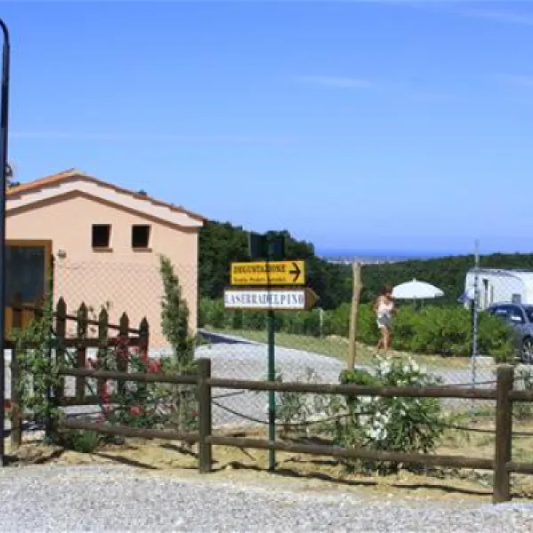 agriturismo-la-serra-del-pino-montescudaio-vyoma