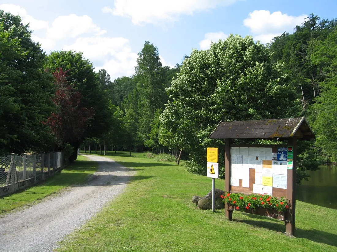 camping-municipal-les-sillons-la-celle-dunoise-24267