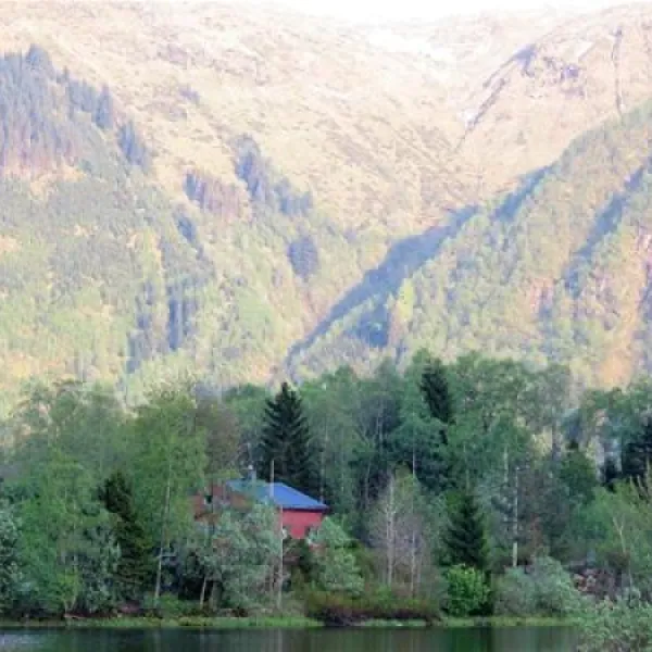 lone-camping-as-haukeland-6jzbo