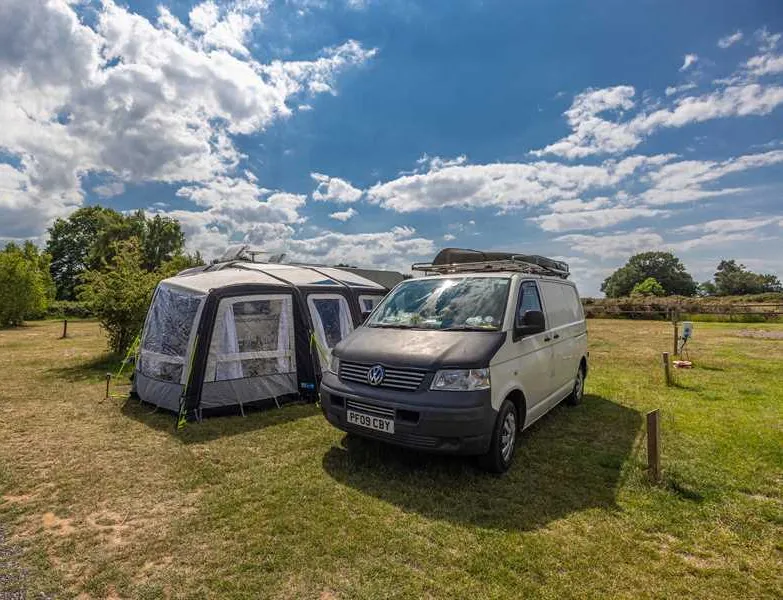 pinecones-caravan-and-camping-dersingham-2bcci