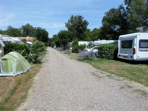camping-les-batardieres-st-hilaire-la-foret-hnqma