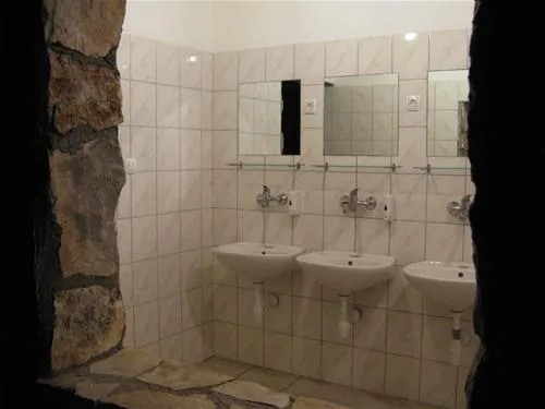 autocamp-labadusa-trogir-7xkzs