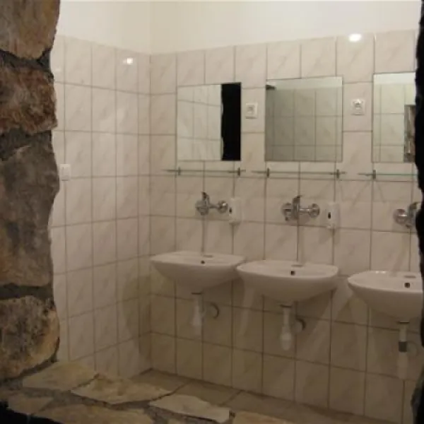 autocamp-labadusa-trogir-7xkzs