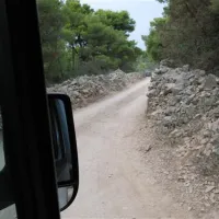 autocamp-labadusa-trogir-mcrza