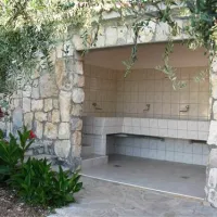 autocamp-labadusa-trogir-xyyba