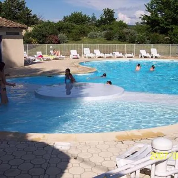 camping-les-clorinthes-drme-o5dgb