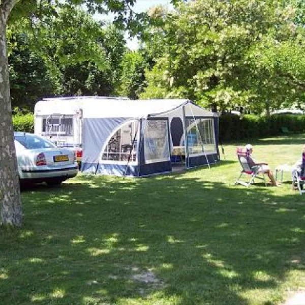 camping-les-clorinthes-drme-vln9c