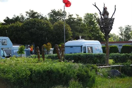 caravancamp-ostseeblick-dranske-mrr3x