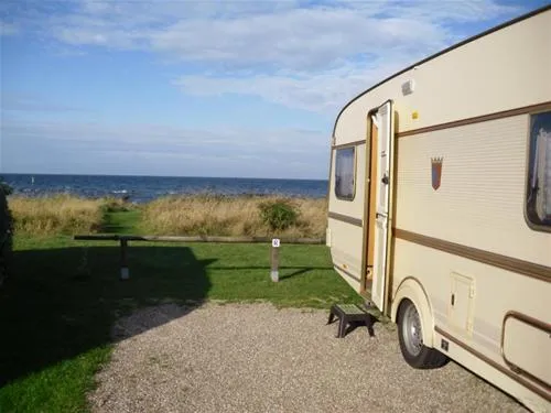 caravancamp-ostseeblick-dranske-vfb3l