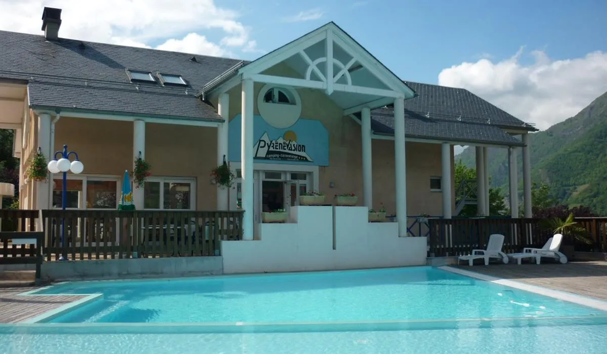 camping-le-bastan-esterre-erpv1