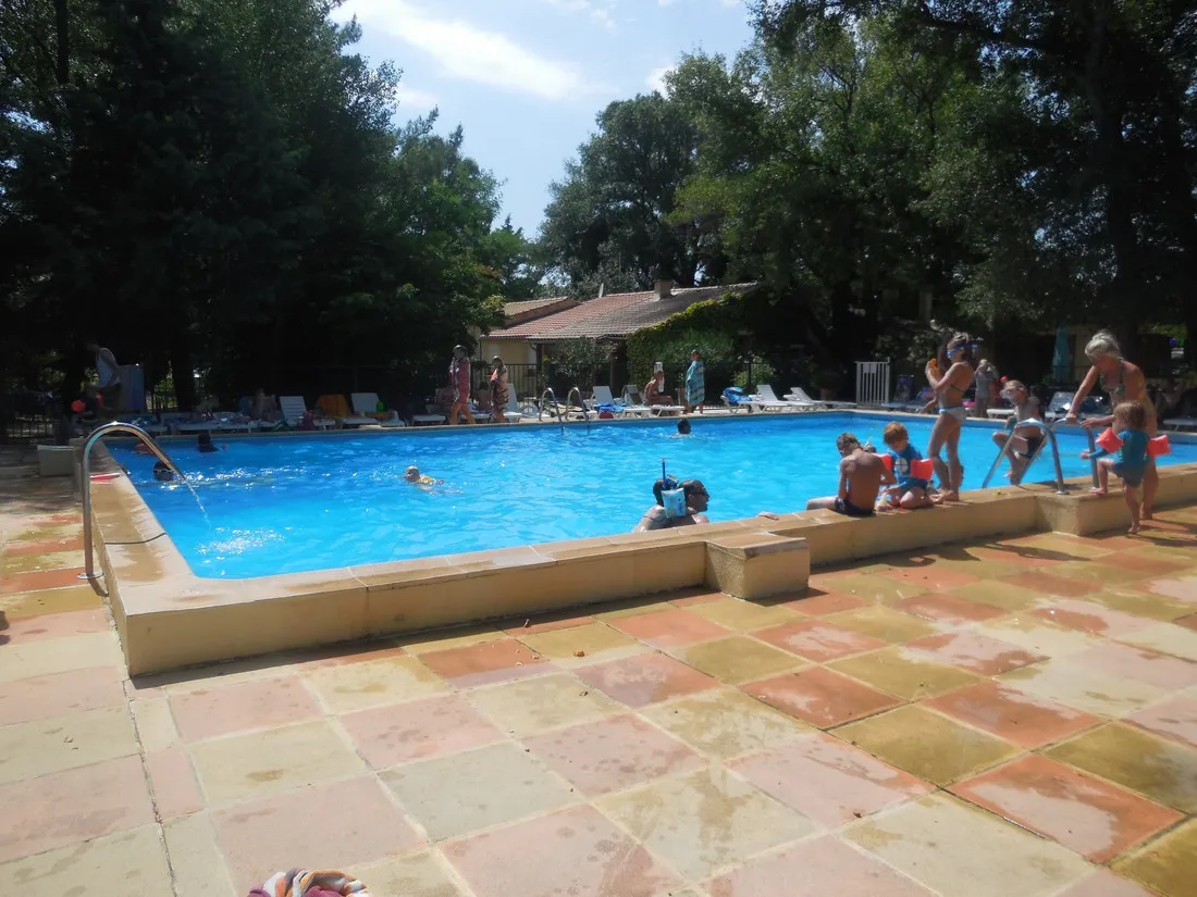 camping-les-rives-de-laygues-drme-sef1a