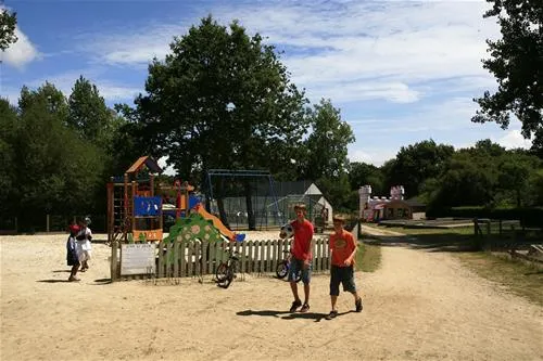 camping-kervilor-la-trinit-sur-mer-clajj
