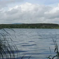 erlebnis-und-freizeitwelt-niedermooser-see-niedermoos-gw8wq