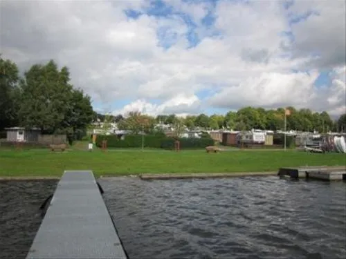 erlebnis-und-freizeitwelt-niedermooser-see-niedermoos-vx8oi