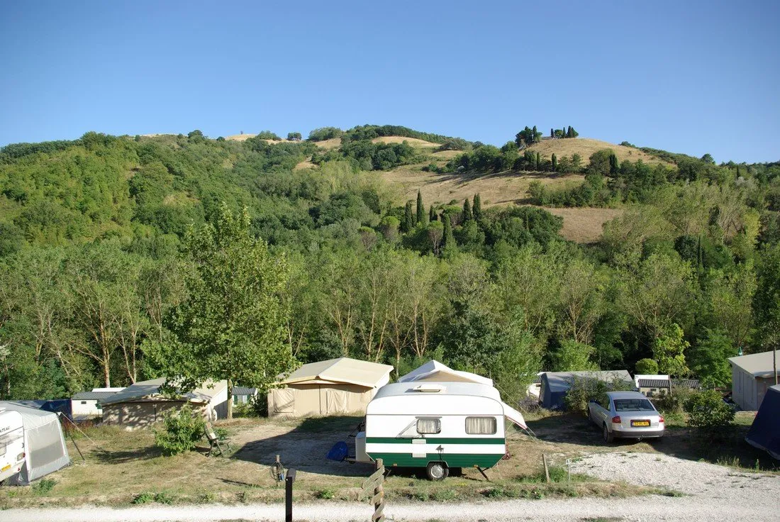 camping-podere-sei-poorte-monteciccardo-zjjfq