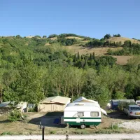 camping-podere-sei-poorte-monteciccardo-zjjfq