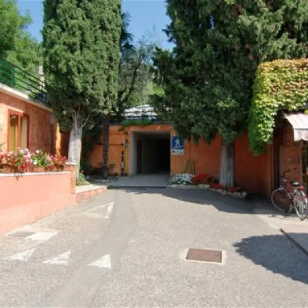 camping-la-rocca-bardolino-ucdwe