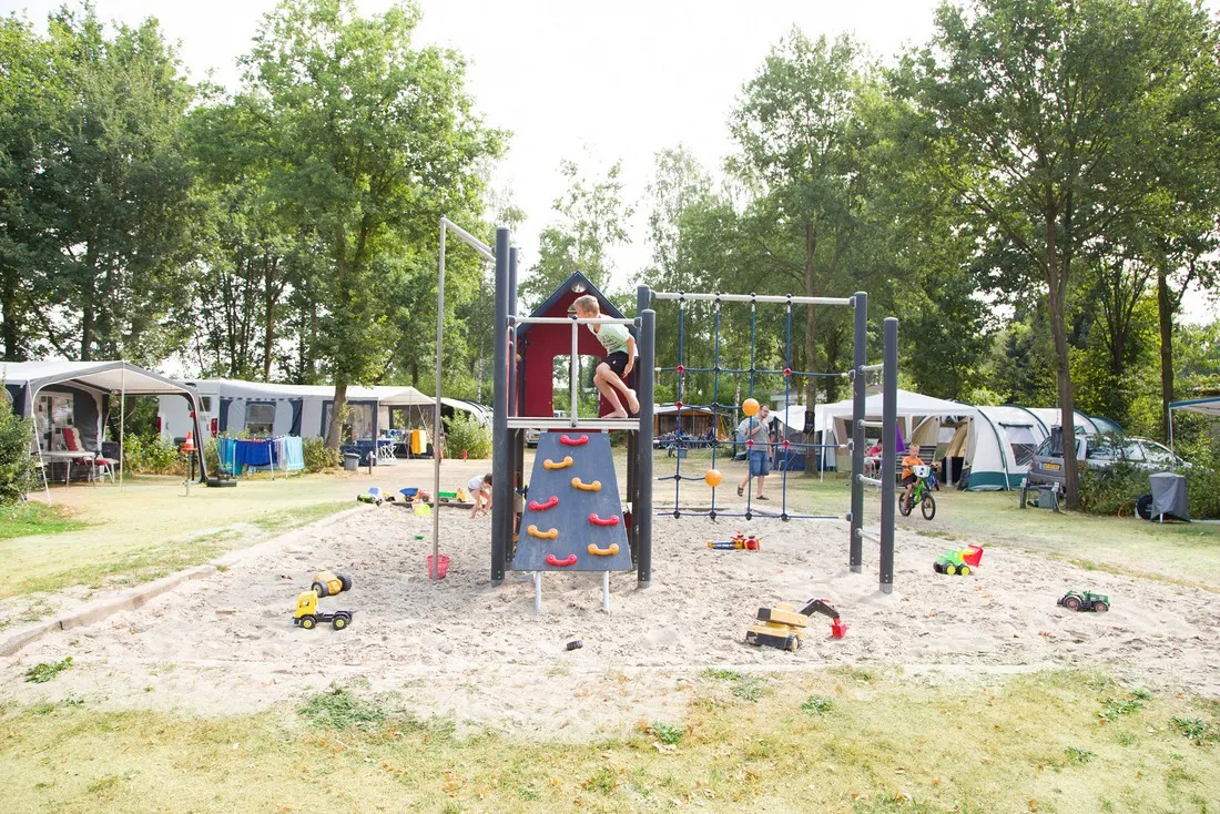 camping-de-ullingse-bergen-sint-anthonis-ystfg