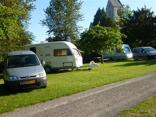 camping-aire-naturelle-municipale-st-martin-d-aubigny-uhfmw
