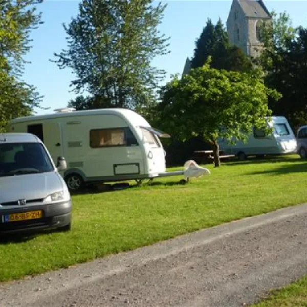 camping-aire-naturelle-municipale-st-martin-d-aubigny-uhfmw