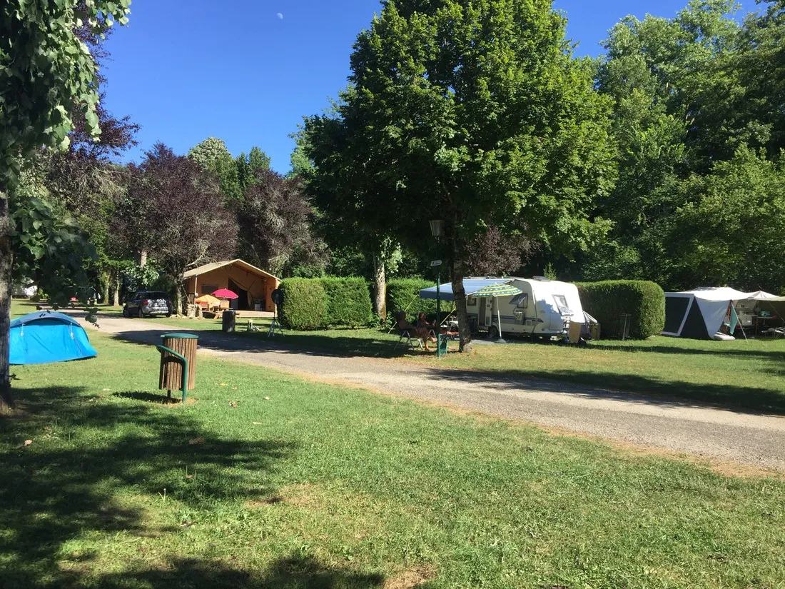 camping-de-la-bonnette-caylus-0w952