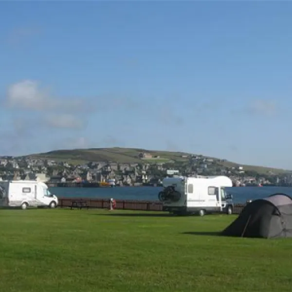 point-of-ness-caravan-and-camping-stromness-ujtwh
