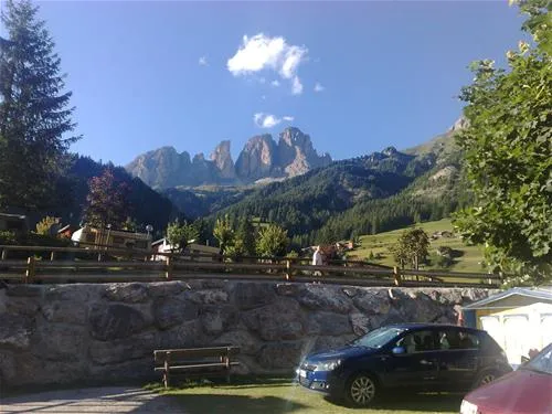 campeggio-miravalle-campitello-di-fassa-agxgy