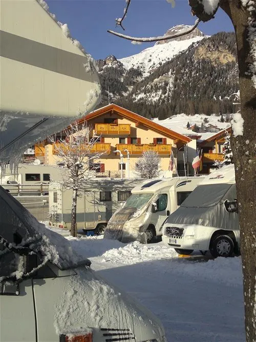 campeggio-miravalle-campitello-di-fassa-t6x5b